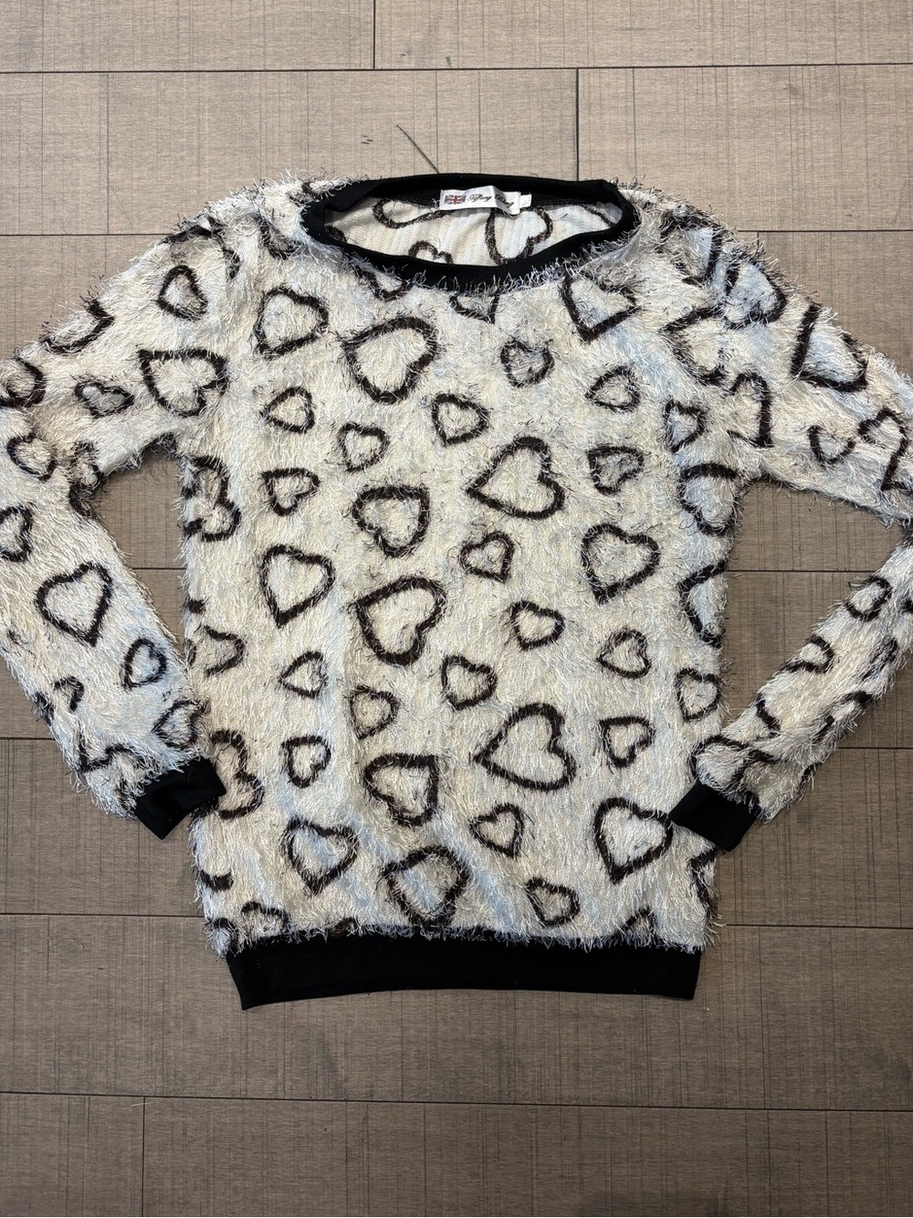 🎀3/$30🎀Fuzzy Heart Print Women's Sweater